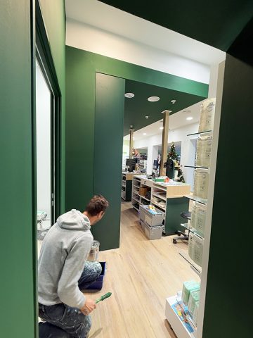 renovation-plafond-placo-peinture-pharmacie_bergerac-dordogne-artisan-peinttre